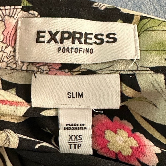 Express Portofino black/multicolored whimsigoth floral button-up shirt - Picture 6 of 6